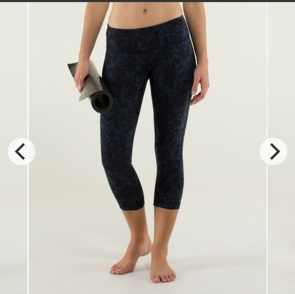 lululemon athletica Pants - Lululemon Wunder Under Crop Paisley Inkwell B915